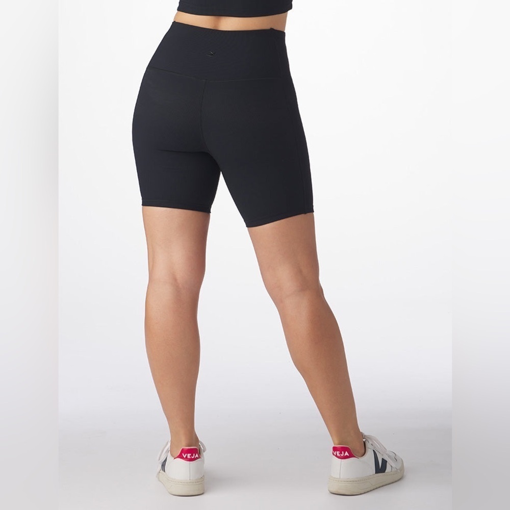 Glyder Women’s Biker Shorts Black